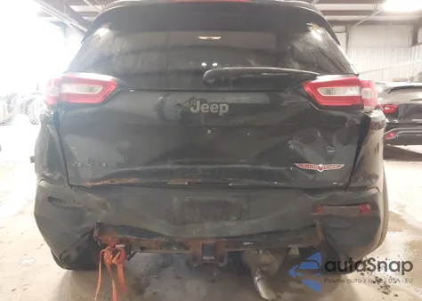 2014 Jeep Cherokee Trailhawk from USA, damaged, VIN 1C4PJMBSXEW214404